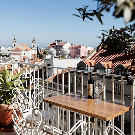 Sunny And Spacious With Great Balcony Apartamento Lisboa