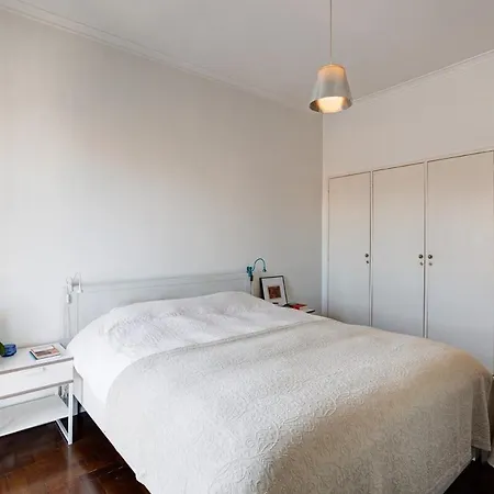 Sunny And Spacious With Great Balcony *